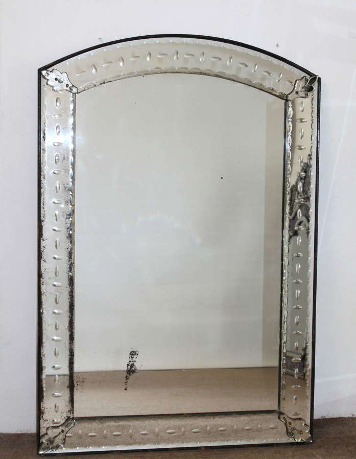 Antique arched Venetian mirror with etched oval decoration