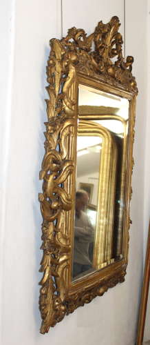 Magnificent antique Florentine giltwood mirror
