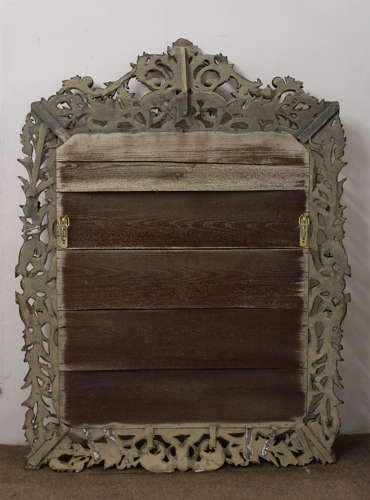 Magnificent antique Florentine giltwood mirror