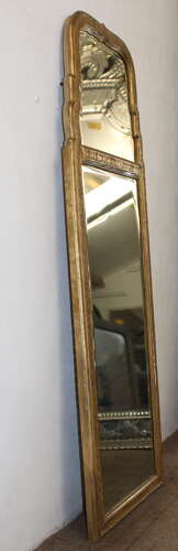 18th century Queen Anne style pier mirror