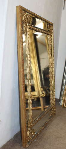 Exceptional 18th century French margin mirror