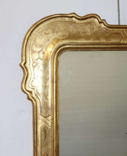 Antique Italian gilt mirror with outset corners