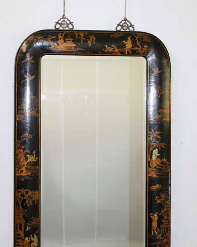 Beautifully decorated Japanese Meiji period lacquer mirror